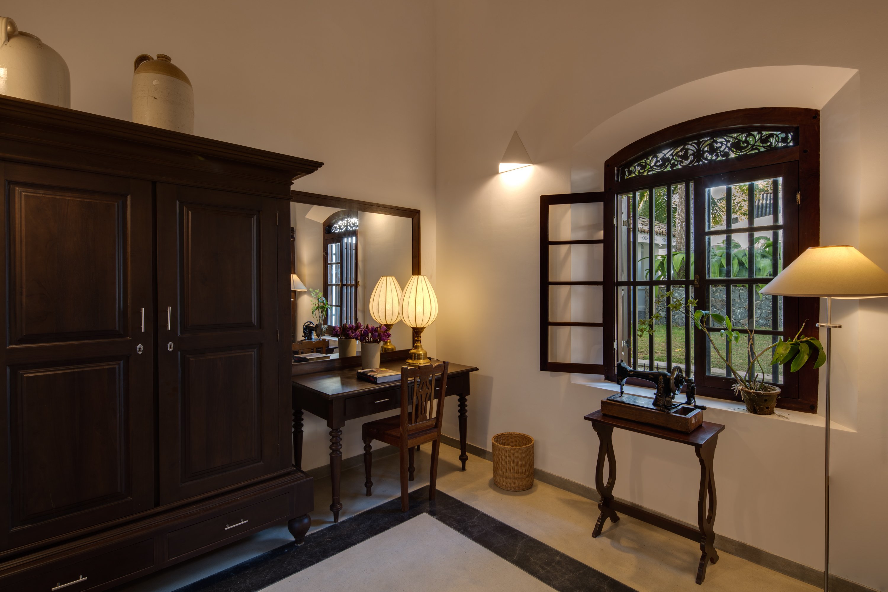 ARCHITECTURAL - RIVER HOUSE